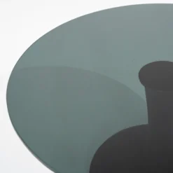 Ronde Bijzettafel Hout En Glas -VTwonen Verkoopwinkel by boo boogie ronde bijzettafel zwart hout en glas 02 1