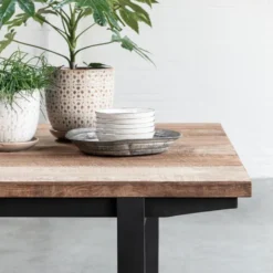 Teakhouten Eettafel Met Zwarte Poot 8 Teakhouten Eettafel Met Zwarte Poot -VTwonen Verkoopwinkel d bodhi odeon teakhouten eettafel met zwart frame 02