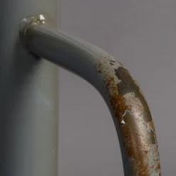 Grijze Ijzeren Bartafel -VTwonen Verkoopwinkel dutchbone declan grijze ijzeren bartafel 06