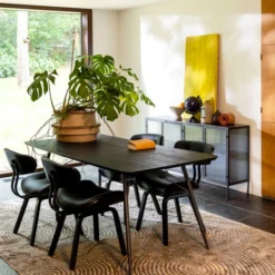 Eettafel Van Dennenhout -VTwonen Verkoopwinkel eettafel van dennenhout zwart 07 2