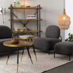 Ronde Essenhouten Bijzettafel -VTwonen Verkoopwinkel ronde essenhouten bijzettafel denise lumz home 06