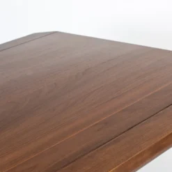 Zuiver Walnoot Design Eettafel -VTwonen Verkoopwinkel zuiver storm walnoot design eettafel 5